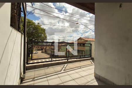 Sacada de casa à venda com 3 quartos, 160m² em Vila Camilópolis, Santo André