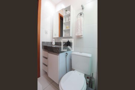 Banheiro da Suíte de apartamento à venda com 3 quartos, 70m² em Glória, Belo Horizonte