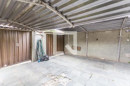 Garagem de casa à venda com 7 quartos, 600m² em Santa Cruz, Belo Horizonte