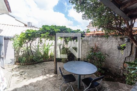 Quintal de casa à venda com 7 quartos, 600m² em Santa Cruz, Belo Horizonte