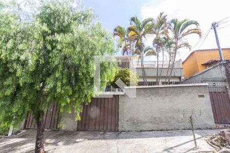 Fachada de casa à venda com 7 quartos, 600m² em Santa Cruz, Belo Horizonte