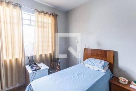 Quarto 2 de casa à venda com 7 quartos, 600m² em Santa Cruz, Belo Horizonte