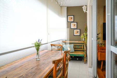 Varanda de apartamento à venda com 3 quartos, 93m² em Vila Gumercindo, São Paulo