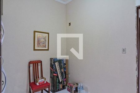 Suíte de casa à venda com 6 quartos, 100m² em Vila Mangalot, São Paulo
