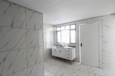 Cozinha de casa para alugar com 2 quartos, 60m² em Vila Alpina, São Paulo