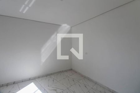 Quarto 2 de casa para alugar com 2 quartos, 60m² em Vila Alpina, São Paulo