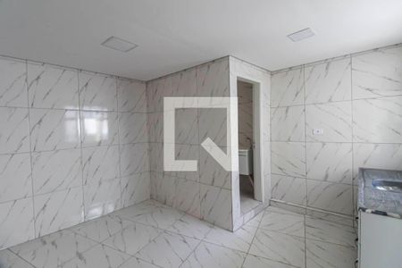 Cozinha de casa para alugar com 2 quartos, 60m² em Vila Alpina, São Paulo