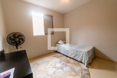 Quarto de apartamento à venda com 2 quartos, 129m² em Santo Antônio, Belo Horizonte