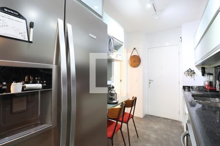 Cozinha de apartamento à venda com 3 quartos, 189m² em Pompeia, São Paulo