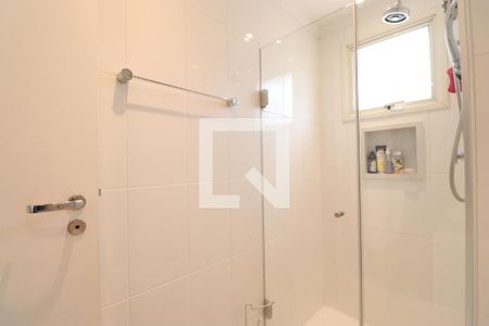 Banheiro Social de apartamento à venda com 3 quartos, 189m² em Pompeia, São Paulo