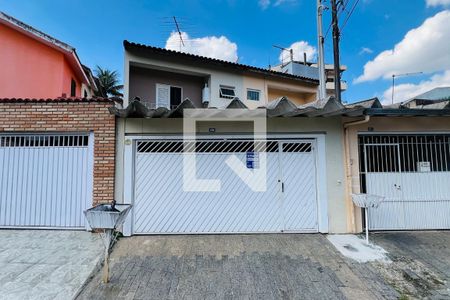 Fachada de casa à venda com 2 quartos, 300m² em Jardim Las Vegas, Guarulhos