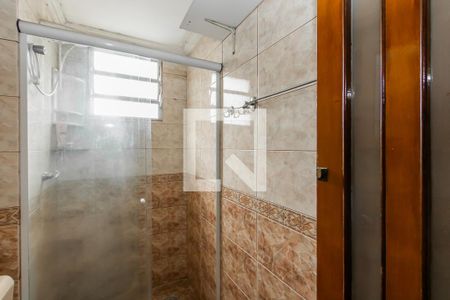 Banheiro de apartamento à venda com 2 quartos, 55m² em Vila Robertina, São Paulo