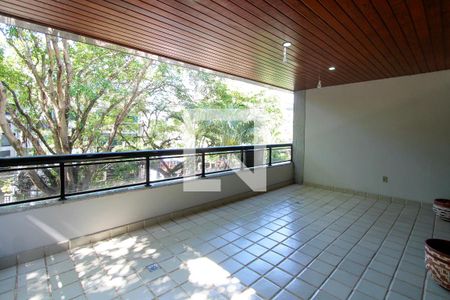 Varanda Sala de apartamento à venda com 3 quartos, 142m² em Barra da Tijuca, Rio de Janeiro