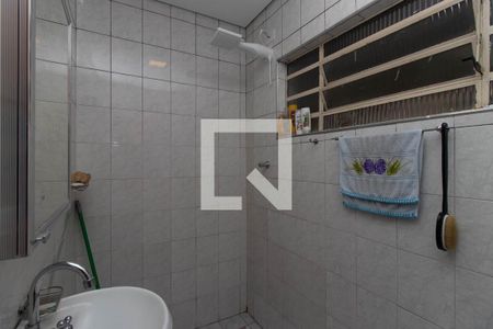 Banheiro de casa para alugar com 2 quartos, 200m² em Conjunto Habitacional Jova Rural, São Paulo