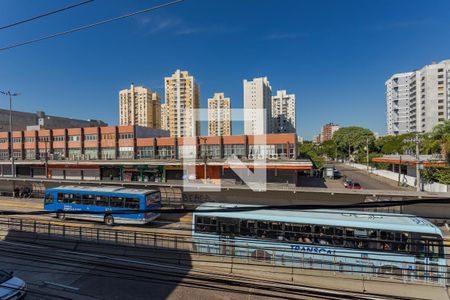 Quarto 1 de apartamento para alugar com 2 quartos, 120m² em Jardim São Pedro, Porto Alegre