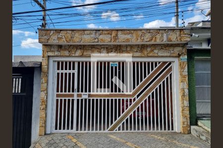 Fachada de casa à venda com 4 quartos, 250m² em Vila Antonieta, São Paulo