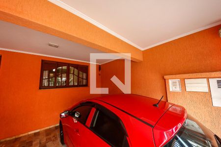 Garagem de casa à venda com 4 quartos, 250m² em Vila Antonieta, São Paulo
