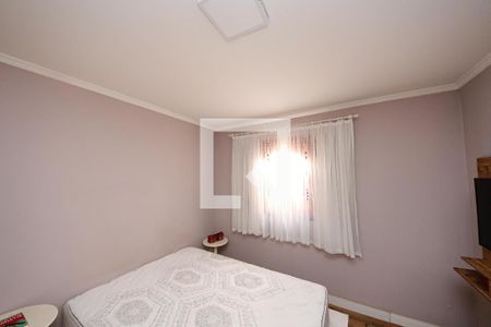 Suíte de casa à venda com 4 quartos, 250m² em Vila Antonieta, São Paulo