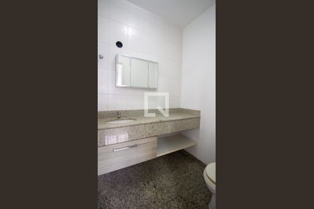 Lavabo de casa de condomínio à venda com 4 quartos, 120m² em Vargem Pequena, Rio de Janeiro