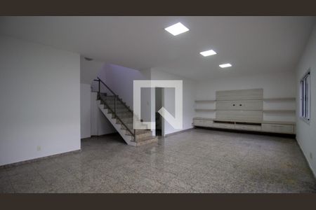 Sala de casa de condomínio à venda com 4 quartos, 120m² em Vargem Pequena, Rio de Janeiro