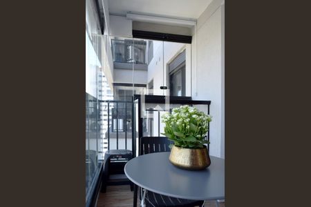 Varanda de kitnet/studio para alugar com 1 quarto, 34m² em Pinheiros, São Paulo