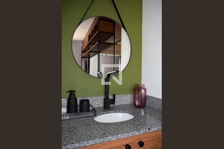 Banheiro de kitnet/studio para alugar com 1 quarto, 34m² em Pinheiros, São Paulo
