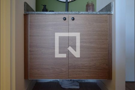 Banheiro de kitnet/studio para alugar com 1 quarto, 34m² em Pinheiros, São Paulo