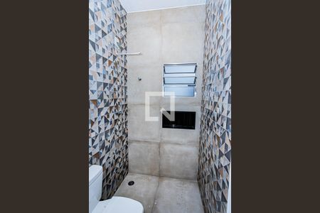 Banheiro de casa para alugar com 1 quarto, 31m² em Vila Boacava, São Paulo