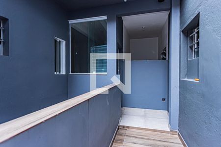 Entrada de casa para alugar com 1 quarto, 31m² em Vila Boacava, São Paulo