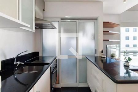 Cozinha de apartamento à venda com 1 quarto, 71m² em Vila Madalena, São Paulo