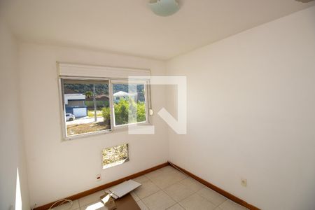 Quarto 1 de casa de condomínio à venda com 2 quartos, 55m² em Vargem Pequena, Rio de Janeiro