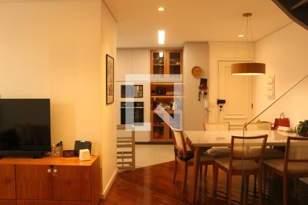 Sala de apartamento à venda com 3 quartos, 200m² em Vila Hamburguesa, São Paulo