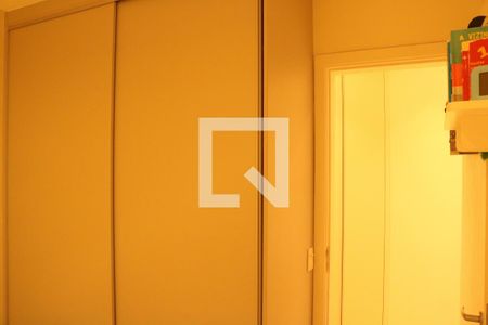 Quarto 01 de apartamento à venda com 3 quartos, 200m² em Vila Hamburguesa, São Paulo
