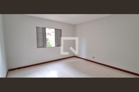 Quarto 1 de casa para alugar com 2 quartos, 102m² em Jardim Tres Marias, São Bernardo do Campo