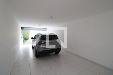 Garagem de casa à venda com 3 quartos, 190m² em Chácara Mafalda, São Paulo