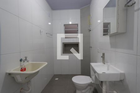 Banheiro de kitnet/studio para alugar com 1 quarto, 30m² em Quinta da Paineira, São Paulo
