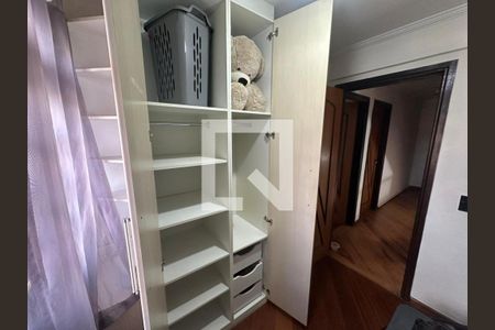 Quarto 2 de casa para alugar com 4 quartos, 145m² em Tarumã, Pinhais