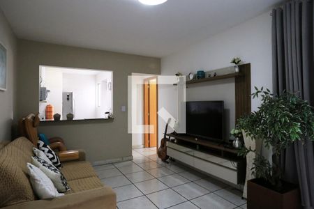 Sala de apartamento para alugar com 2 quartos, 67m² em Santa Efigênia, Belo Horizonte