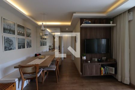 Sala de apartamento à venda com 2 quartos, 64m² em Vila Curuçá, Santo André