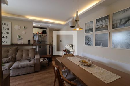 Sala de apartamento à venda com 2 quartos, 64m² em Vila Curuçá, Santo André