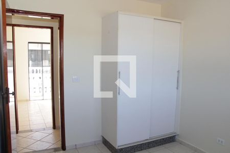 Quarto 2 de casa de condomínio à venda com 3 quartos, 184m² em Vila Monticelli, Goiânia