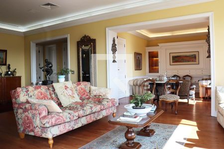 Sala 1 de apartamento à venda com 2 quartos, 216m² em Vila Nova Conceição, São Paulo