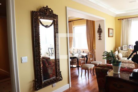 Sala 1 de apartamento à venda com 2 quartos, 216m² em Vila Nova Conceição, São Paulo