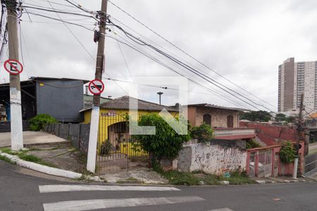 Fachada de casa à venda com 2 quartos, 341m² em Vila Yolanda, Osasco