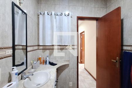 Banheiro Suíte de casa para alugar com 3 quartos, 420m² em Parque Nova Esperanca, Duque de Caxias