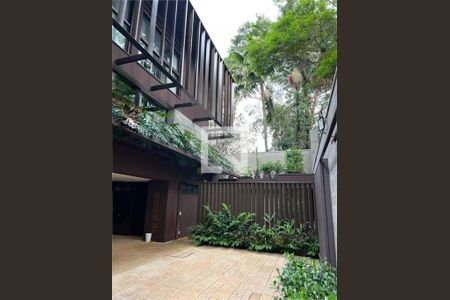 Casa à venda com 3 quartos, 800m² em Jardim Guedala, São Paulo