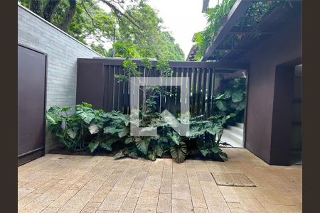 Casa à venda com 3 quartos, 800m² em Jardim Guedala, São Paulo