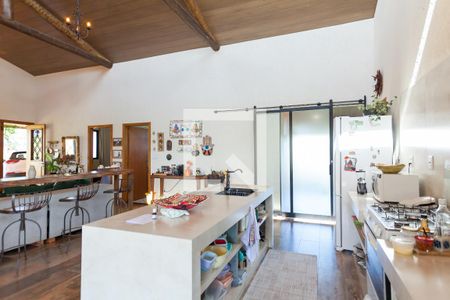 Cozinha de casa de condomínio à venda com 4 quartos, 400m² em Casa Branca, Brumadinho