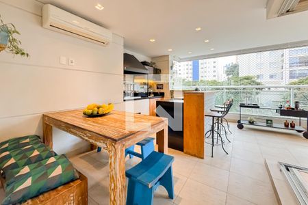 Varanda Sala de apartamento à venda com 3 quartos, 163m² em Vila Mariana, São Paulo
