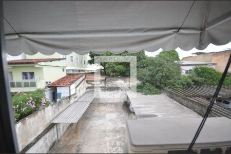 Vista do Quarto 1 de apartamento para alugar com 3 quartos, 83m² em Vila Valqueire, Rio de Janeiro